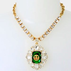 New BETSEY JOHNSON
Smiley Gem Pendant Necklace